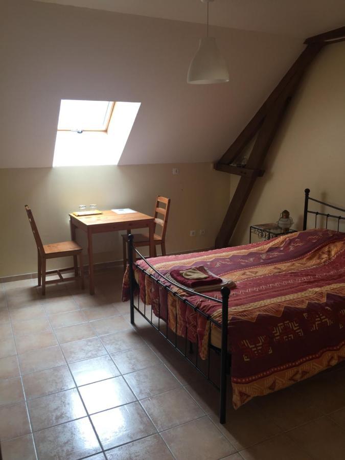 Haras De La Croix D'Argent Bed & Breakfast Saint-Sauveur-de-Carrouges Exterior foto